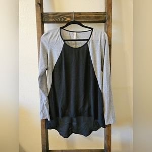Xhilaration Hi-Low Long sleeve top